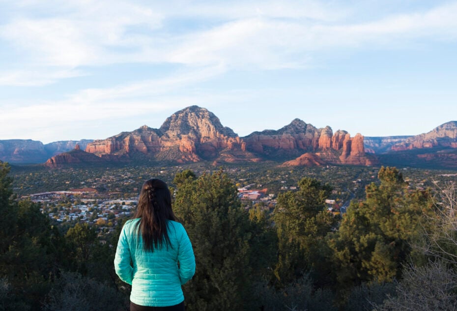 Explore Sedona, Arizona and discover the best places to eat, hike, shop, and visit. Also how to get there and where to stay in this travel guide. 
